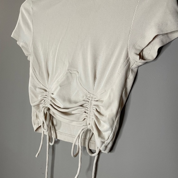 Princess Polly Cream Ruched Women Crop Top Size 6 - Picture 2 of 4